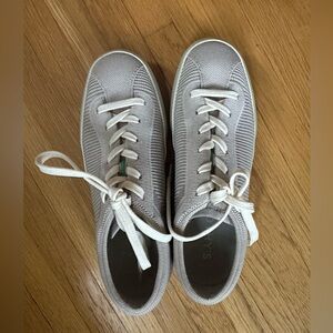 Rothy’s Lace-Up Sneaker | Vintage Grey | 8